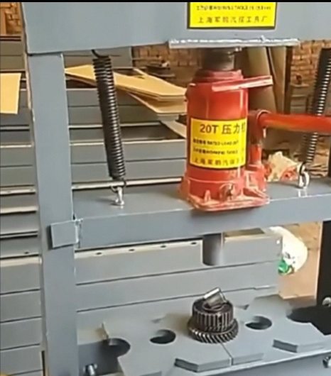 مكبس هيدروليكي هوائي للورشة بق - مراجعة Hydraulic Press 20 Ton Shop Press وسعره